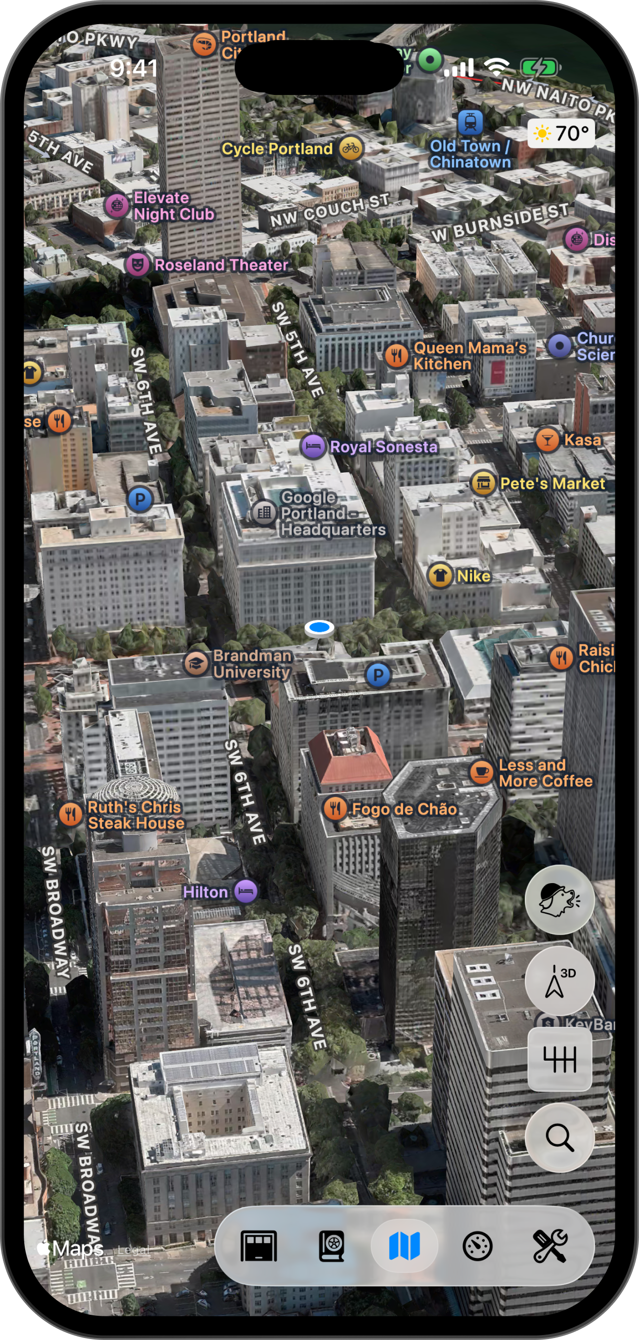 Satellite and 3D terrain: See beautiful, detailed renderings of the world around you on both your phone and CarPlay.